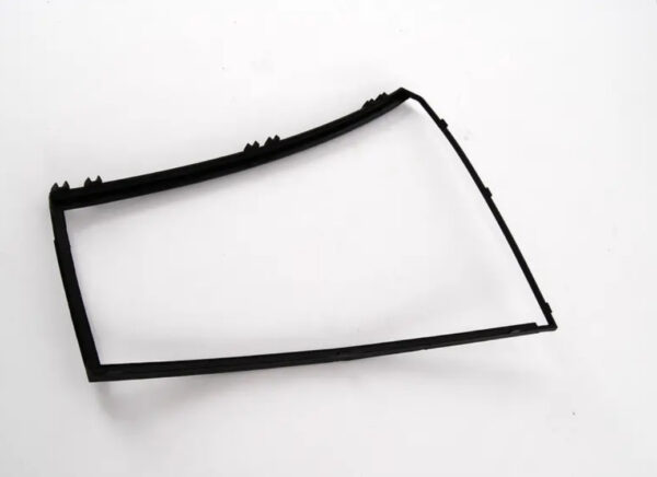 NEW BMW 5 E39 REAR RIGHT DOOR WINDOW FRAME 8190650 51348190650 ORIGINAL - Image 4