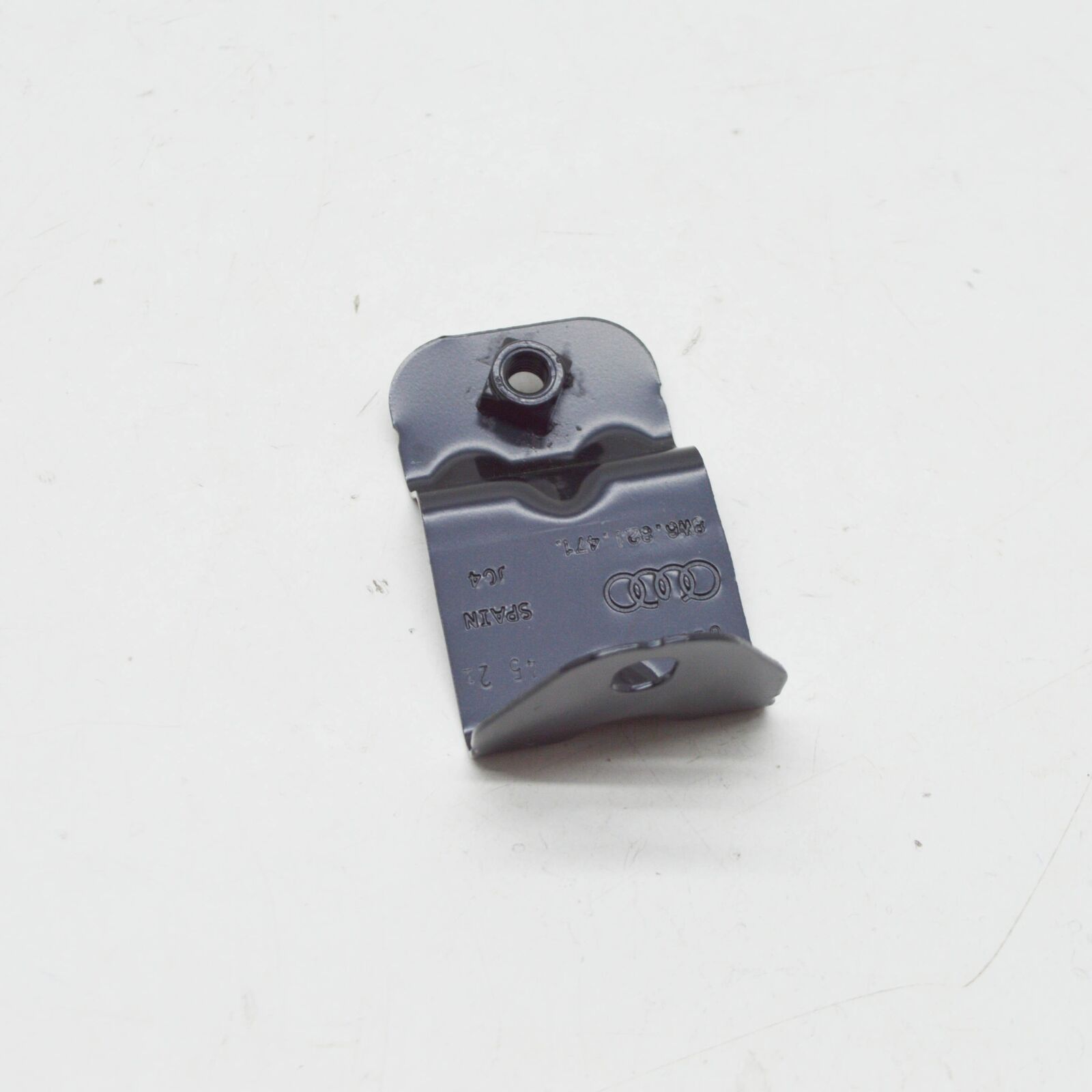 NEW AUDI A5 CABRIO 8W6 FRONT FENDER WING HOLDER 8W6821471 ORIGINAL 4 NEW AUDI A5 CABRIO 8W6 FRONT FENDER WING HOLDER 8W6821471 ORIGINAL - Image 4