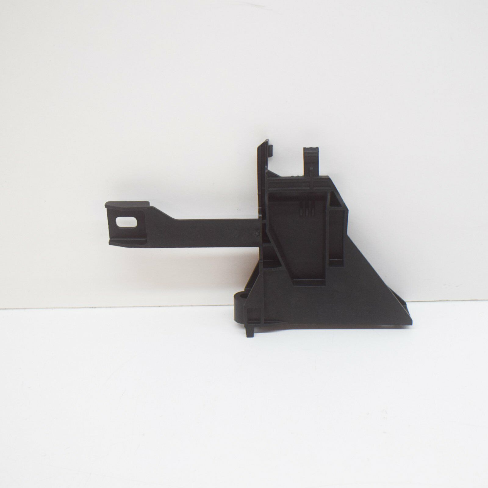 NEW MERCEDES-BENZ CLA C117 FRONT BUMPER RIGHT SUPPORT A2466210234 4 NEW MERCEDES-BENZ CLA C117 FRONT BUMPER RIGHT SUPPORT A2466210234 - Image 4