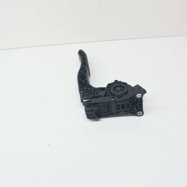NEW MERCEDES-BENZ VITO W447 THROTTLE GAS PEDAL A9073010200 ORIGINAL - Image 4