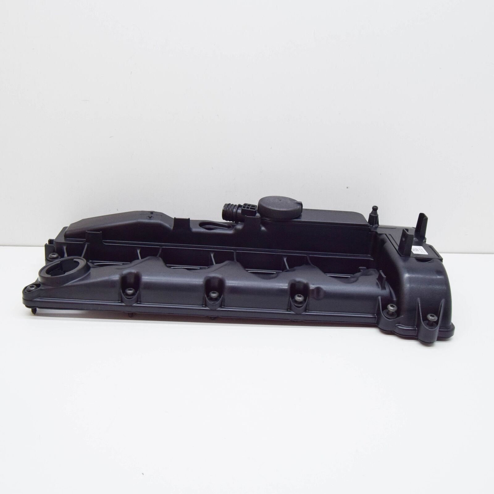 NEW MERCEDES-BENZ C-CLASS W205 VALVE COVER A6510108918 ORIGINAL 4 NEW MERCEDES-BENZ C-CLASS W205 VALVE COVER A6510108918 ORIGINAL - Image 4