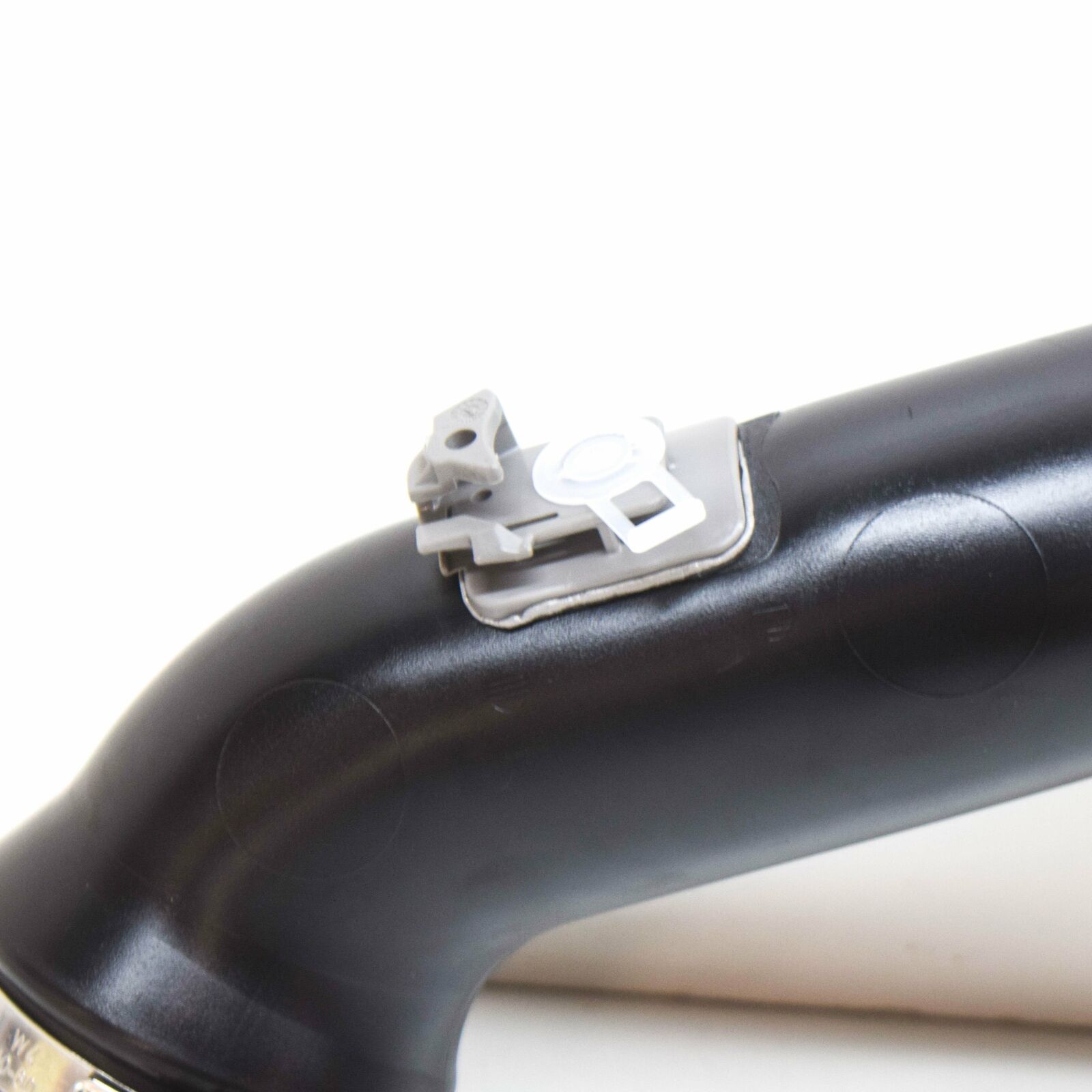 NEW AUDI A4 B9 LEFT TURBOCCHARGER INTERCOOLER HOSE PIPE 8W0145673AQ 6 NEW AUDI A4 B9 LEFT TURBOCCHARGER INTERCOOLER HOSE PIPE 8W0145673AQ - Image 6