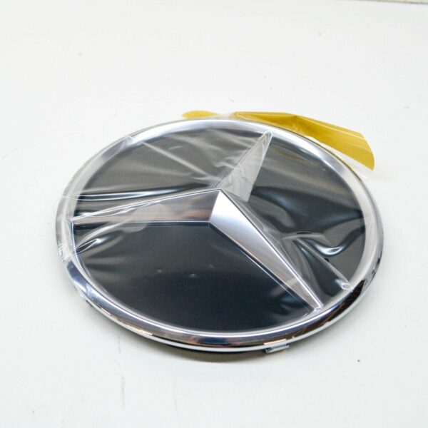 NEW MERCEDES-BENZ C W205 RADIATOR GRILLE STAR EMBLEM BASE A2058806406 - Image 4