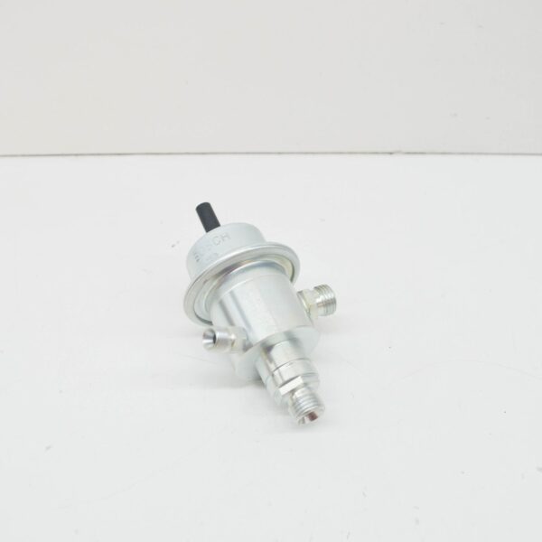 NEW MB E-CLASS W124 FUEL PRESSURE REGULATOR A0000780392 3.0 PETROL ORIGINAL - Image 4