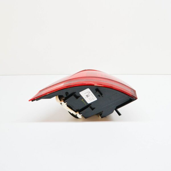 NEW VOLKSWAGEN GOLF VARIANT 5G MK7 REAR LEFT OUTER TAILLIGHT 5GM945095E - Image 6