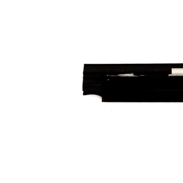 NEW MERCEDES-BENZ ML W163 FRONT LEFT DOOR WINDOW COVER A1637201324 ORIGINAL - Image 4