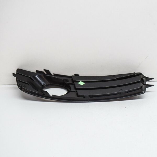 NEW AUDI A3 S3 8P FRONT RIGHT FOG LIGHT GRILLE 8P0807682FZDE - Image 6