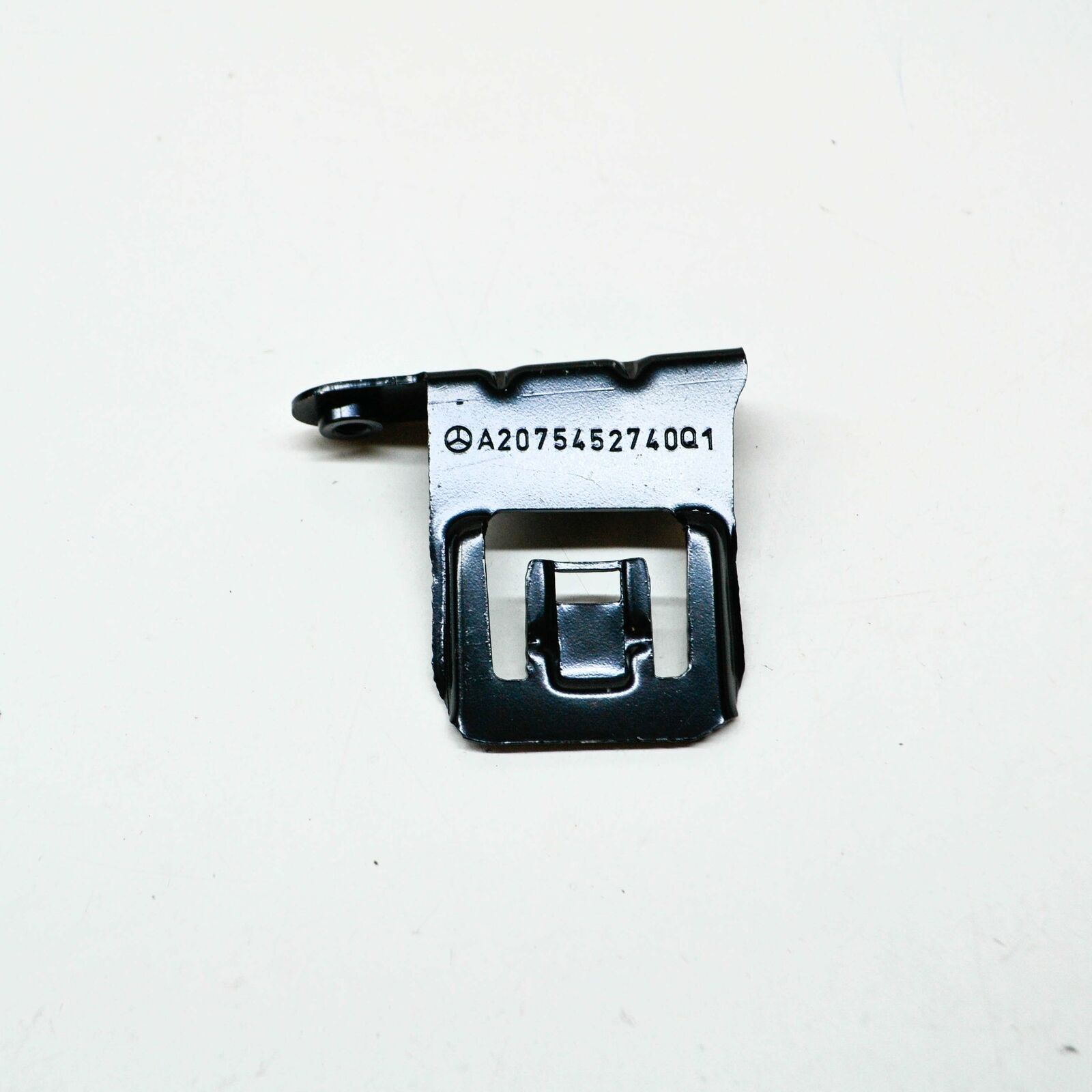 NEW MERCEDES-BENZ E COUPE C207 FRONT RIGHT FRAME BRACKET A2075452740 ORIGINAL 4 NEW MERCEDES-BENZ E COUPE C207 FRONT RIGHT FRAME BRACKET A2075452740 ORIGINAL - Image 4