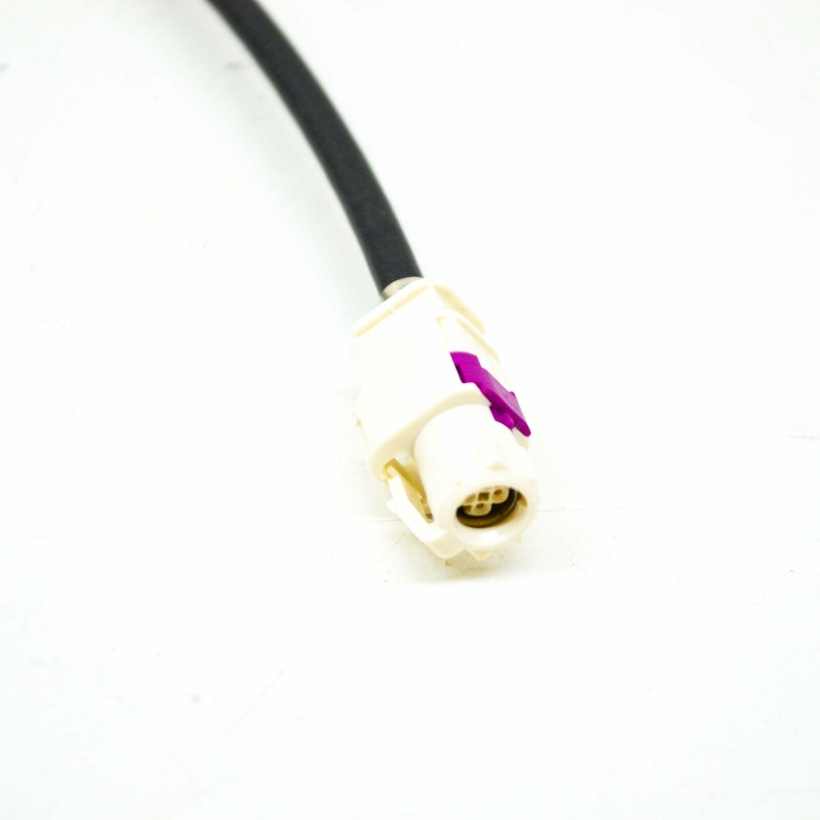 NEW AUDI A4 B9 FRONT CAMERA 4 PIN ADAPTER CABLE LOOM 8W2971192A 6 NEW AUDI A4 B9 FRONT CAMERA 4 PIN ADAPTER CABLE LOOM 8W2971192A - Image 6