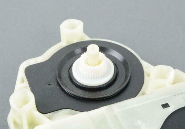 NEW VW PASSAT B7 REAR RIGHT DOOR WINDOW CONTROL MOTOR 3AA959704BVW4 ORIGINAL - Image 4