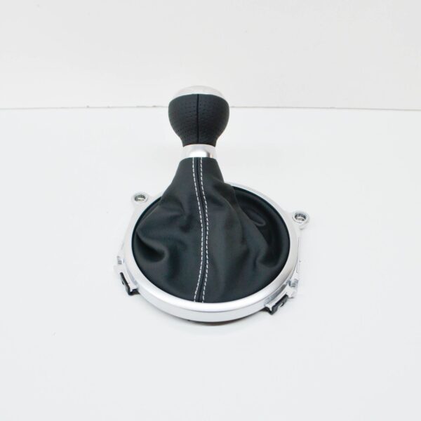 NEW AUDI TT 8J3 MANUAL 6 GEAR SHIFT KNOB 8J0711113K XBM ORIGINAL - Image 4