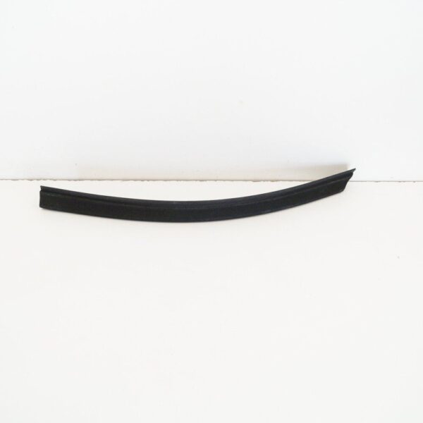 NEW MERCEDES-BENZ SL R107 REAR RIGHT DOOR SEAL STRIP A1077250666 1988 ORIGINAL - Image 4