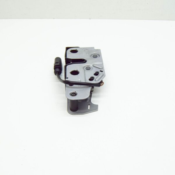 NEW SKODA SUPERB MK2 3T LOWER PART BONNET LOCK 3T0823509A ORIGINAL - Image 4