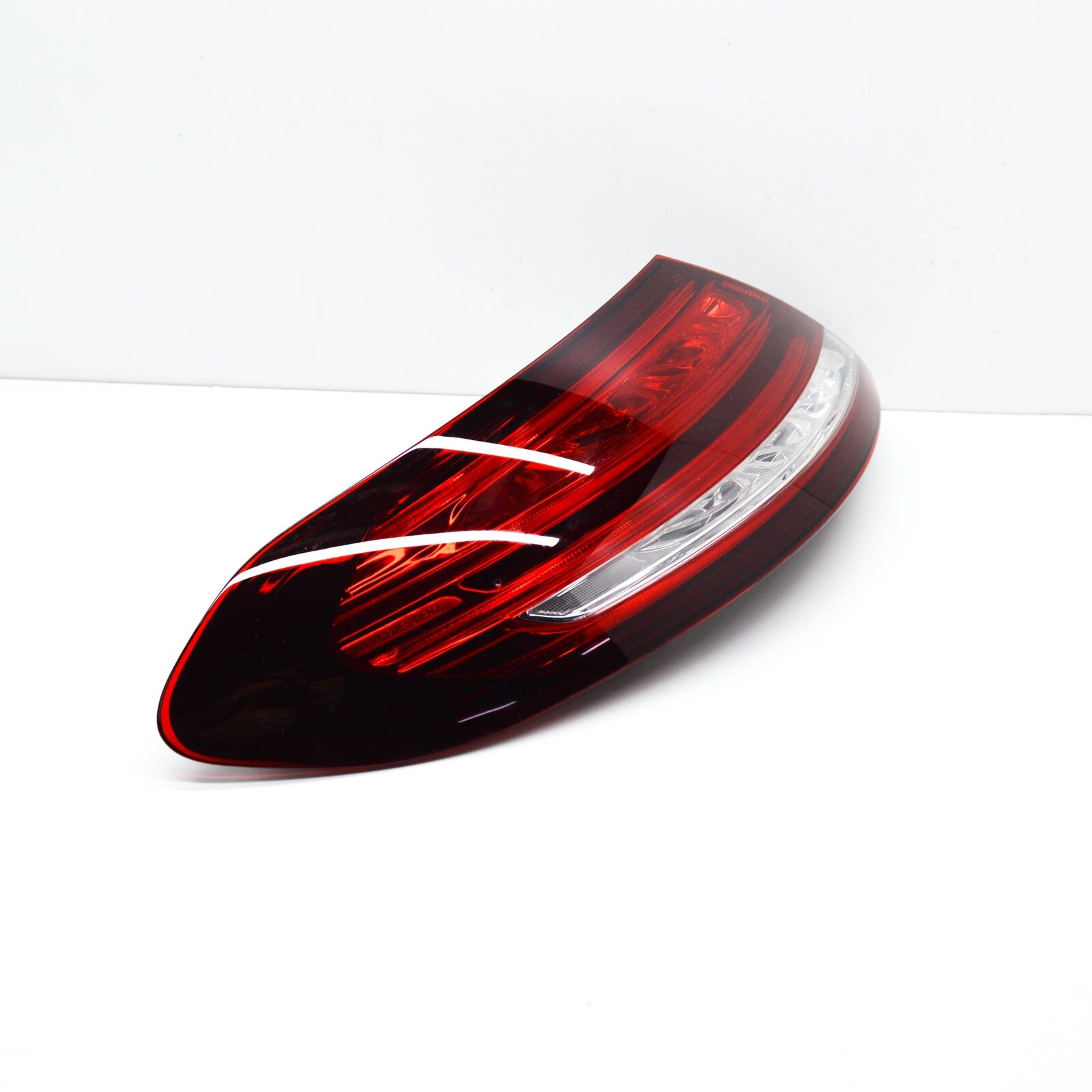 NEW MERCEDES-BENZ C W205 REAR LEFT TAILLIGHT A2059062905 ORIGINAL 4 NEW MERCEDES-BENZ C W205 REAR LEFT TAILLIGHT A2059062905 ORIGINAL - Image 4