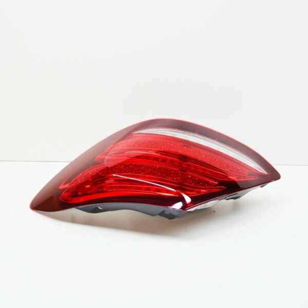 NEW MERCEDES-BENZ E W213 REAR RIGHT LED TAILLIGHT LAMP A2139067800 ORIGINAL - Image 4