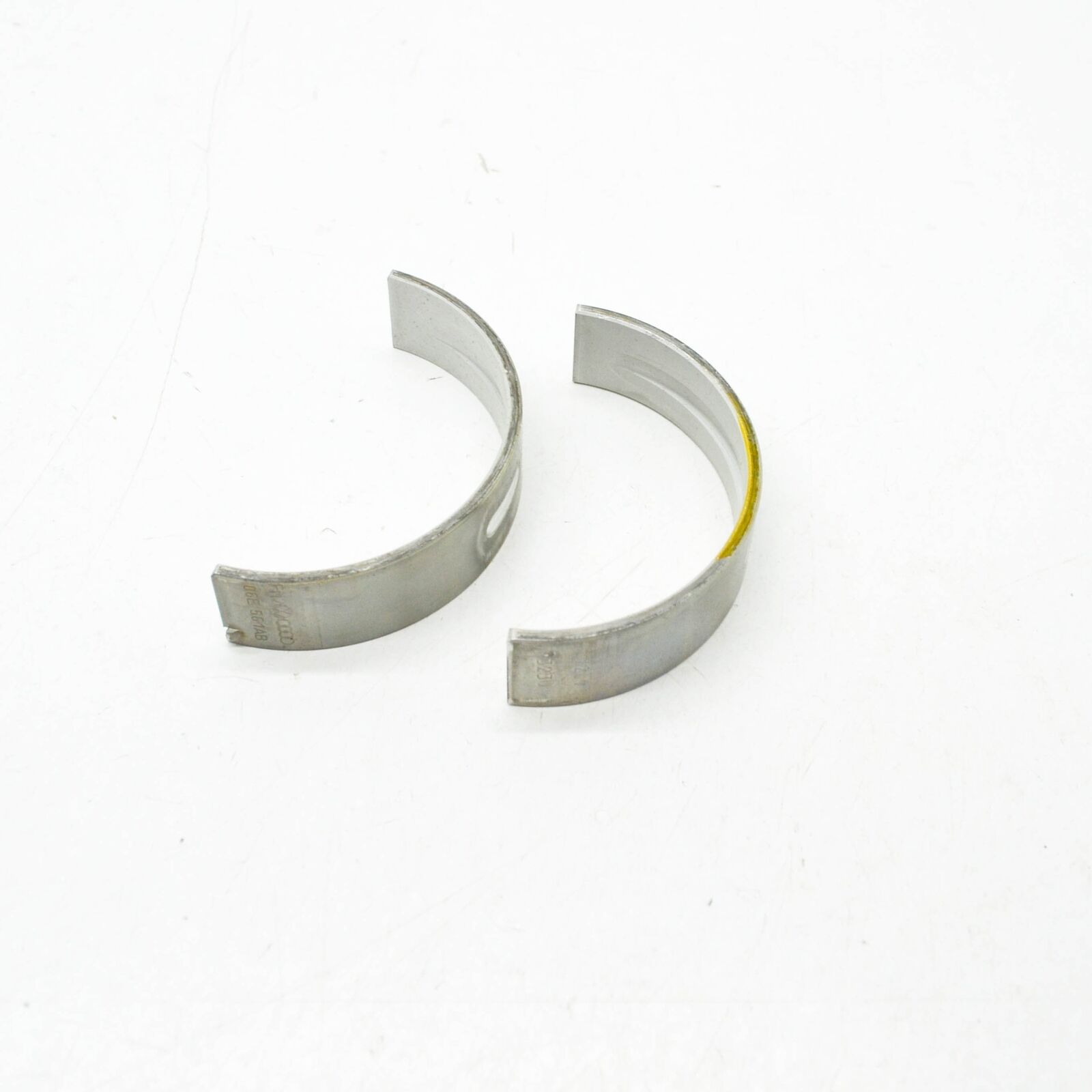 NEW AUDI A5 SPORTBACK 8T UPPER ENGINE CRANKSHAFT BEARING 06E105561ABGLB ORIGINAL 4 NEW AUDI A5 SPORTBACK 8T UPPER ENGINE CRANKSHAFT BEARING 06E105561ABGLB ORIGINAL - Image 4