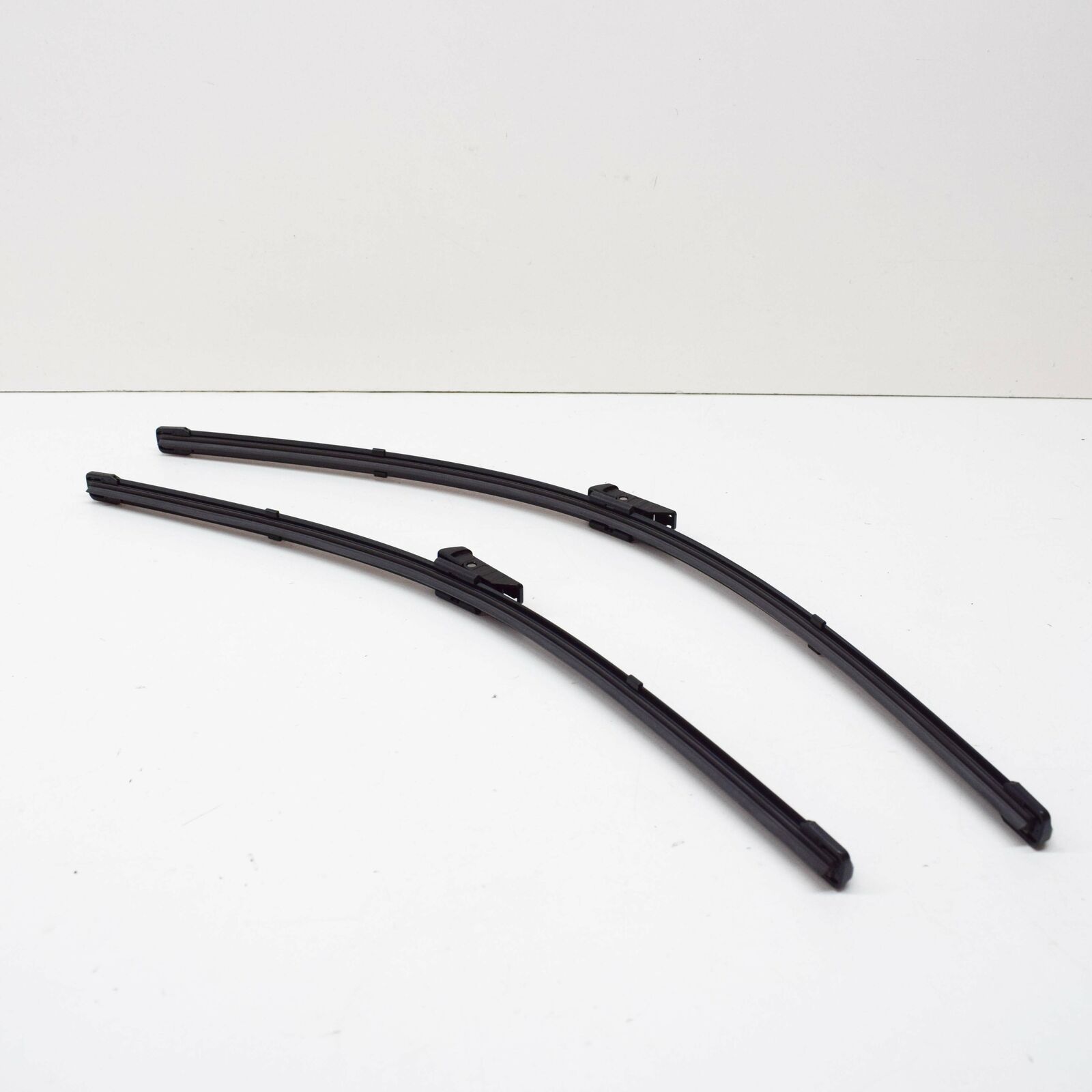 NEW AUDI A4 B9 FRONT AERODYNAMIC WIPER BLADE SET LHD 8W1998002 6 NEW AUDI A4 B9 FRONT AERODYNAMIC WIPER BLADE SET LHD 8W1998002 - Image 6