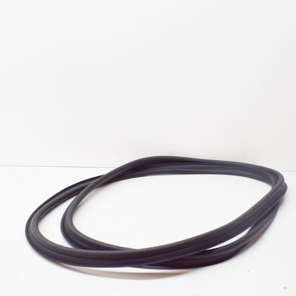 NEW MERCEDES-BENZ E W211 REAR LID SEAL A2117500398 ORIGINAL - Image 4