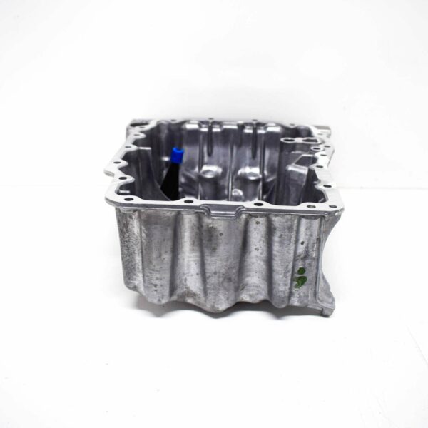 NEW AUDI A3 8V ENGINE OIL PAN 04C103601C ORIGINAL - Image 4