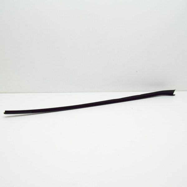 NEW SKODA SUPERB MK2 3T FRONT RH UPPER WINDSHIELD END TRIM 3T08543285AP ORIGINAL - Image 4