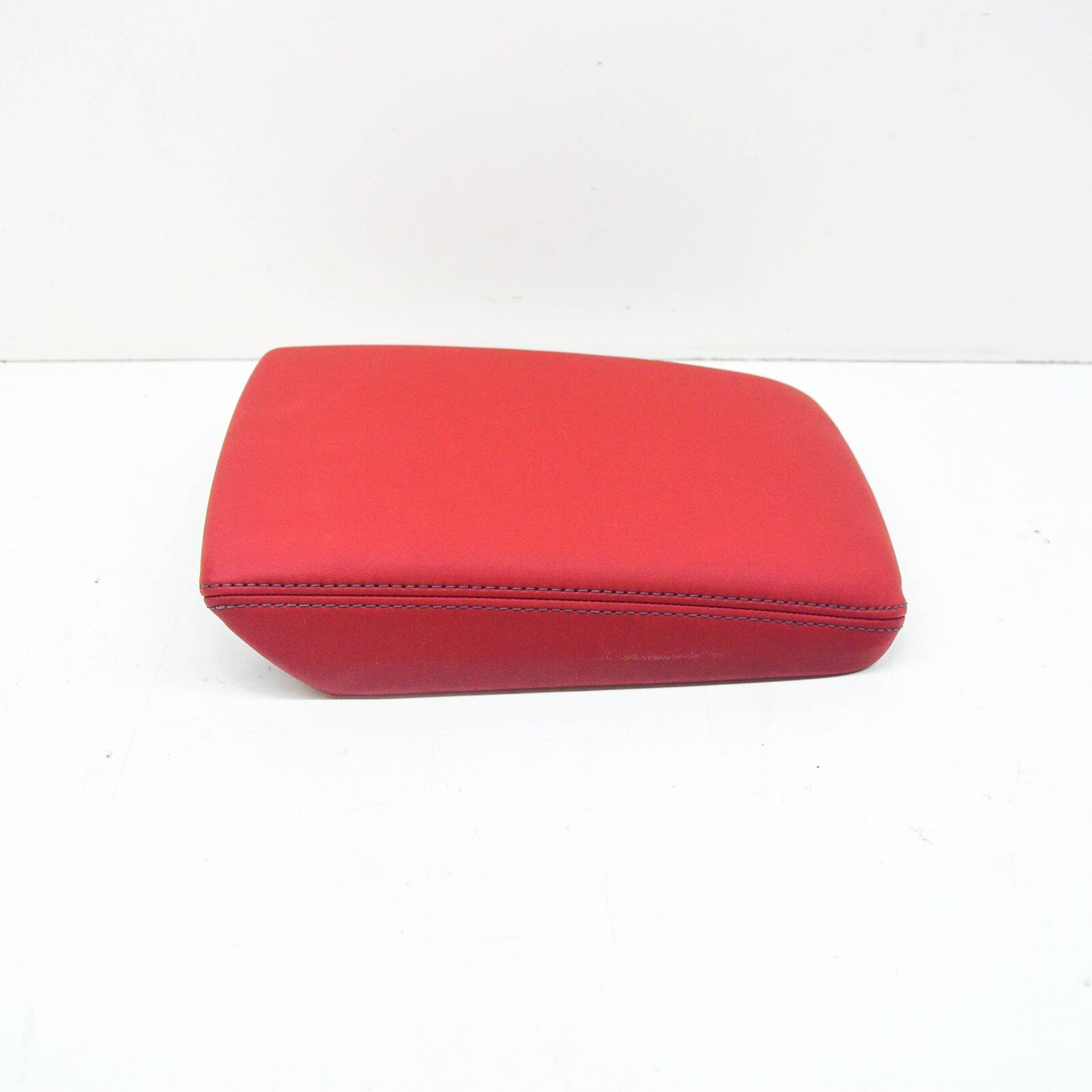 NEW AUDI A5 CABRIO 8W6 FRONT CENTER CONSOLE ARMREST COVER 8W0864207JMNH ORIGINAL 4 NEW AUDI A5 CABRIO 8W6 FRONT CENTER CONSOLE ARMREST COVER 8W0864207JMNH ORIGINAL - Image 4