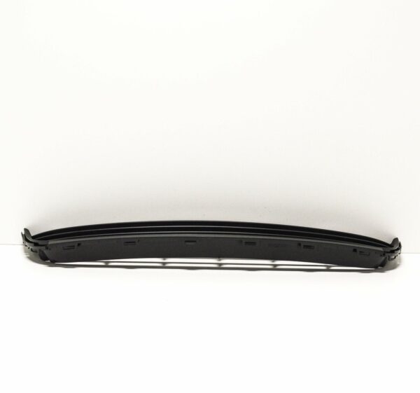 NEW VOLKSWAGEN GOLF PLUS MK5 FRONT BUMPER CENTER GRILLE 5M0853677D9B9 - Image 6