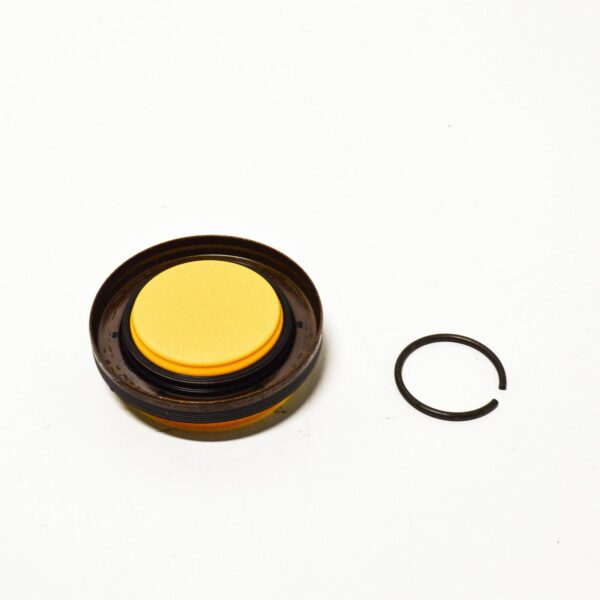 NEW BMW 5 E34 REAR AXLE SHAFT SEAL WITH LOCK RING 33107510289 7510289 ORIGINAL - Image 4