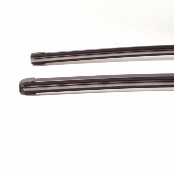 NEW VOLKSWAGEN TOUAREG 7P5 FRONT WINDSHIELD WIPER BLADE SET 7P0998002 - Image 6