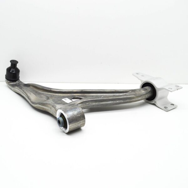 NEW MERCEDES-BENZ GLA H247 FRONT RIGHT LOWER CONTROL ARM A2473308401 - Image 4