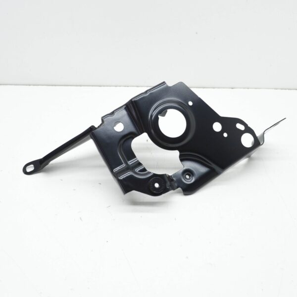 NEW BMW M4 COUPE G82 FRONT RIGHT FENDER HOLDER 41008082032 8082032 - Image 4