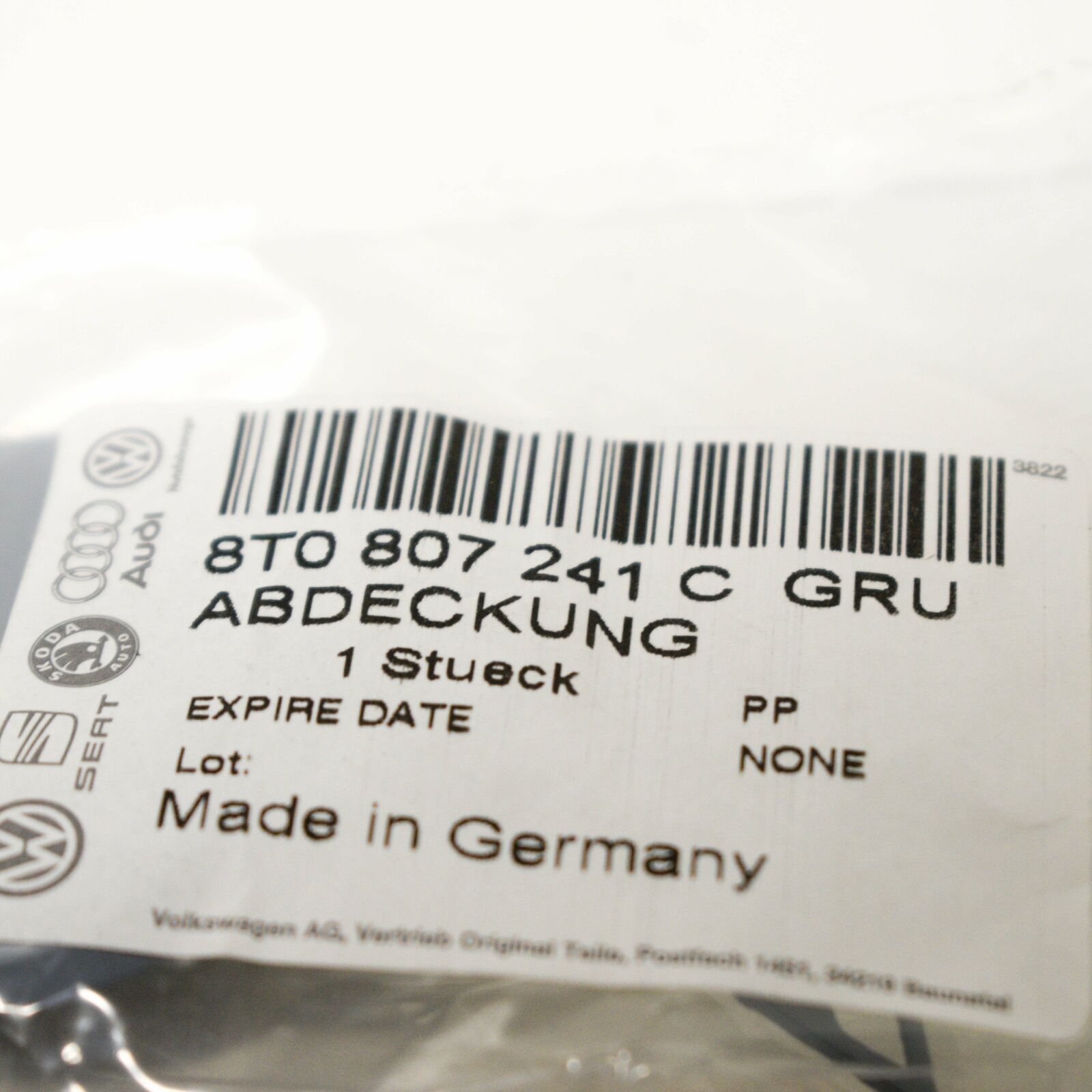 NEW AUDI A5 SPORTBACK 8TA FRONT BUMPER TOW HOOK EYE COVER 8T0807241CGRU ORIGINAL 4 NEW AUDI A5 SPORTBACK 8TA FRONT BUMPER TOW HOOK EYE COVER 8T0807241CGRU ORIGINAL - Image 4