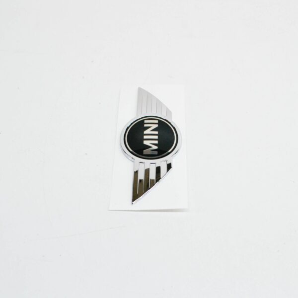NEW MINI CLUBMAN F54 FRONT HOOD EMBLEM 51147351370 ORIGINAL - Image 4