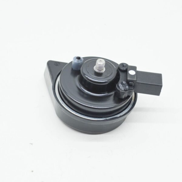 NEW AUDI A4 B8 LEFT SIDE FANFARE 8T0951223 - Image 6