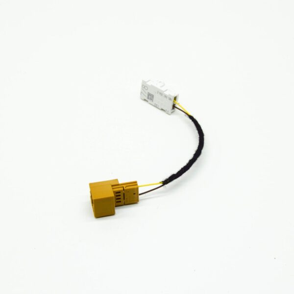 NEW AUDI A4 AVANT B9 REAR QUARTER TRIM PANEL LED MODULE 8W0947356E ORIGINAL - Image 4