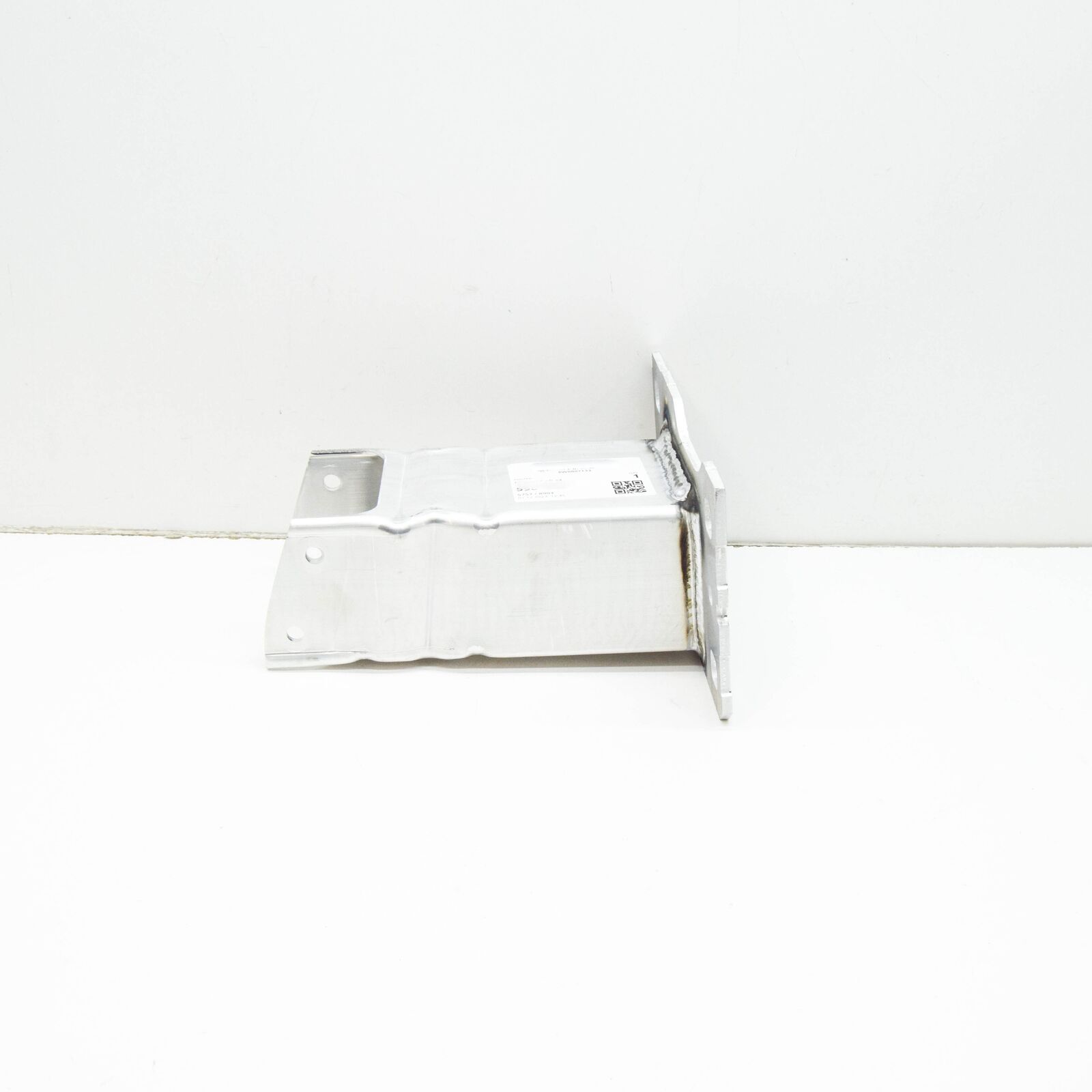 NEW AUDI A4 B9 FRONT BUMPER CARRIER LEFT SIDE BRACKET 8W0807133 ORIGINAL 4 NEW AUDI A4 B9 FRONT BUMPER CARRIER LEFT SIDE BRACKET 8W0807133 ORIGINAL - Image 4