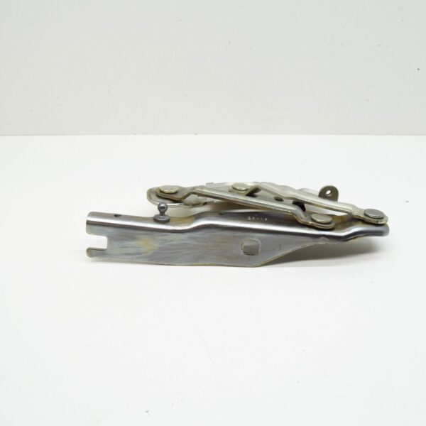 NEW AUDI A1 8X FRONT RIGHT HOOD LID HINGE 8X0823302A ORIGINAL - Image 4