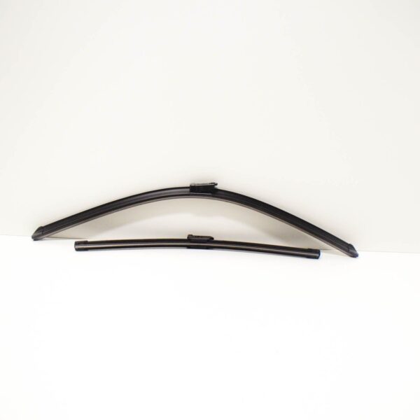 NEW VOLKSWAGEN GOLF MK7 FRONT WINDSCREEN WIPER BLADES SET 5G1998002 LHD ORIGINAL - Image 4