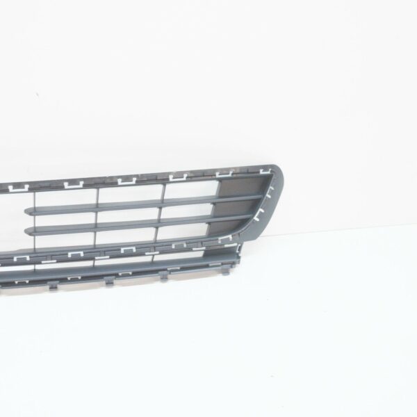 NEW VOLKSWAGEN GOLF MK7 FRONT BUMPER LOWER GRILLE 5G0853677B9B9 2015 - Image 6