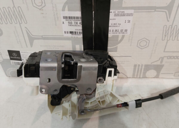NEW MERCEDES-BENZ SPRINTER W907 REAR RIGHT DOOR LOCK A9107304000 ORIGINAL - Image 4