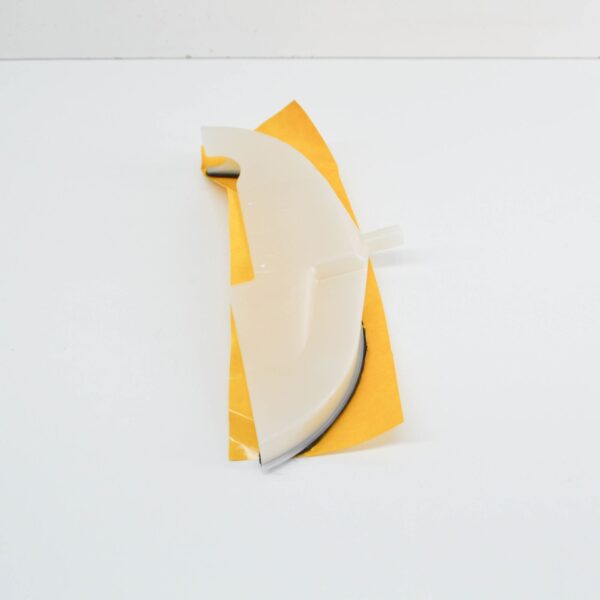 NEW VW TRANSPORTER T5 SLIDING DOOR RIGHT LOCK WATER DEFLECTOR 7H0843354 ORIGINAL - Image 4