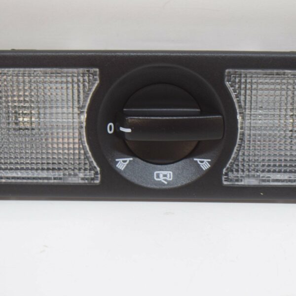 NEW VOLKSWAGEN JETTA A6 REAR INTERIOR AND READING LIGHT 6Q0947291A82V - Image 6
