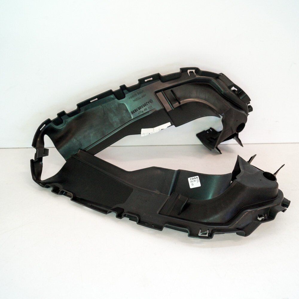 NEW MERCEDES-BENZ C-CLASS W205 AIR DUCT A2055051930 2016 ORIGINAL 4 NEW MERCEDES-BENZ C-CLASS W205 AIR DUCT A2055051930 2016 ORIGINAL - Image 4