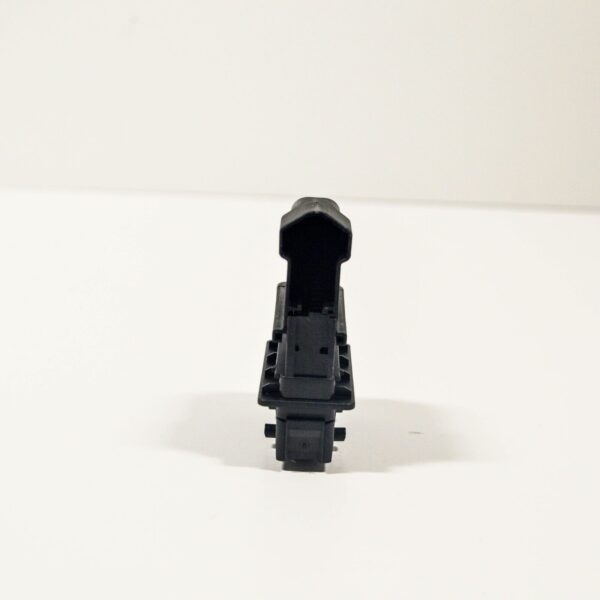 NEW AUDI A1 8X FLAT CONTACT HOUSING WITH LOCKING MECHANISM 8K0972701 ORIGINAL - Image 4