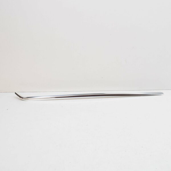NEW MERCEDES-BENZ SL R107 WINDSCREEN LEFT DRIP MOULDING A1076980901 ORIGINAL - Image 4