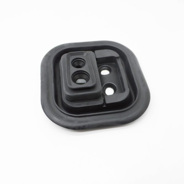 NEW MB GLA H247 BUSHING TO FIREWALL FEED-THROUGH GROMMET A2479980001 ORIGINAL - Image 4