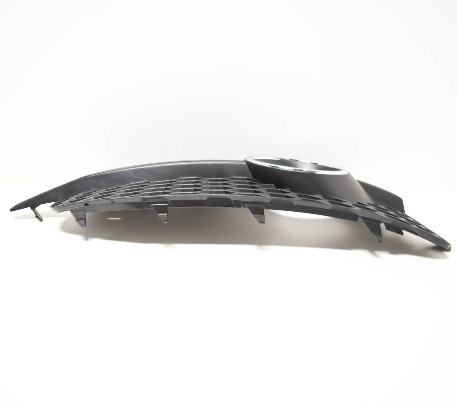 NEW AUDI Q3 8U LEFT FOG LIGHT GRILLE 8U0807681DSP9 8U0807681D 7 NEW AUDI Q3 8U LEFT FOG LIGHT GRILLE 8U0807681DSP9 8U0807681D - Image 7