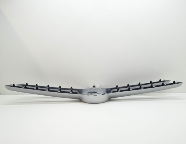 NEW MERCEDES-BENZ B W246 RADIATOR GRILLE ORNAMENTAL MOLDING A2468880073 ORIGINAL - Image 5