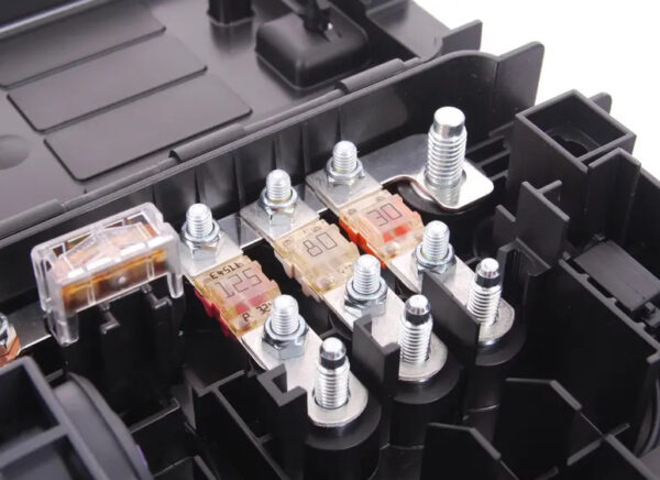 NEW AUDI A3 SPORTBACK 8P FUSE BOX 8P0937548A ORIGINAL - Image 5
