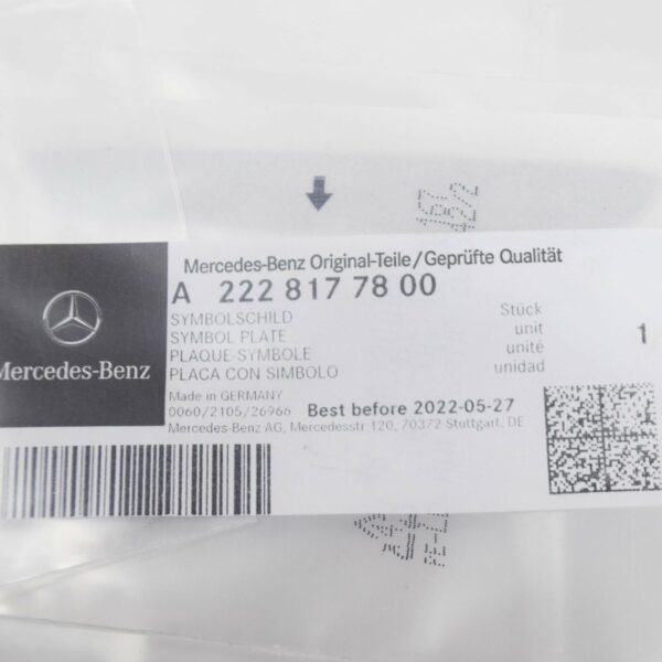NEW MERCEDES-BENZ E W213 FRONT FENDER SYMBOL PLATE A2228177800 ORIGINAL - Image 5