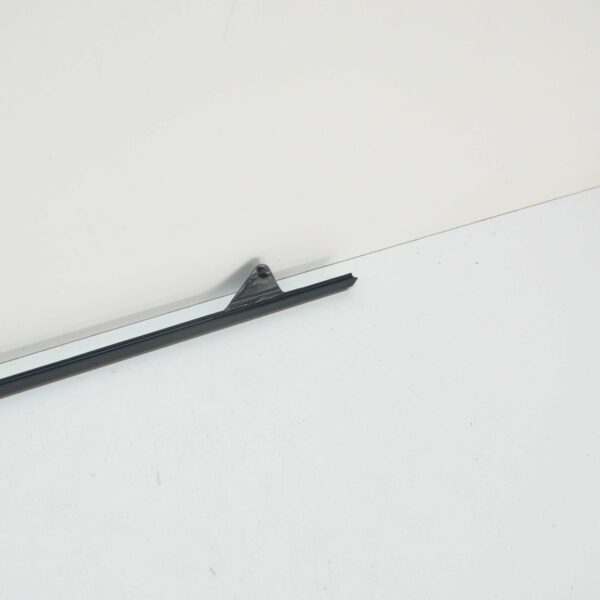 NEW AUDI A3 8P FRONT RIGHT DOOR OUTER WINDOW APERTURE SEAL 8P3837478C - Image 7